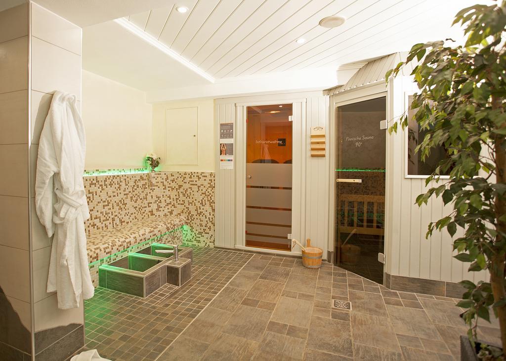 Hotel & Ferienappartements Edelweiss Willingen  Extérieur photo