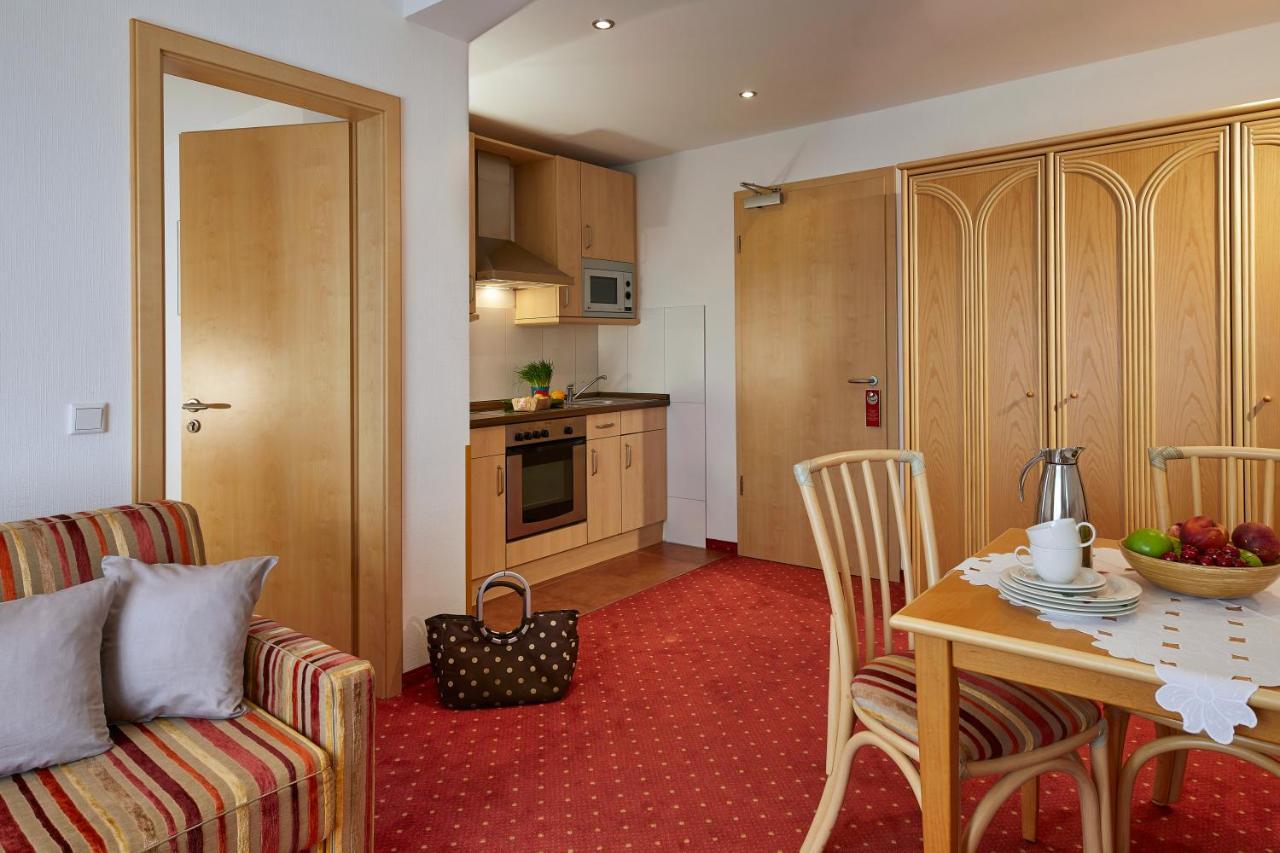 Hotel & Ferienappartements Edelweiss Willingen  Extérieur photo